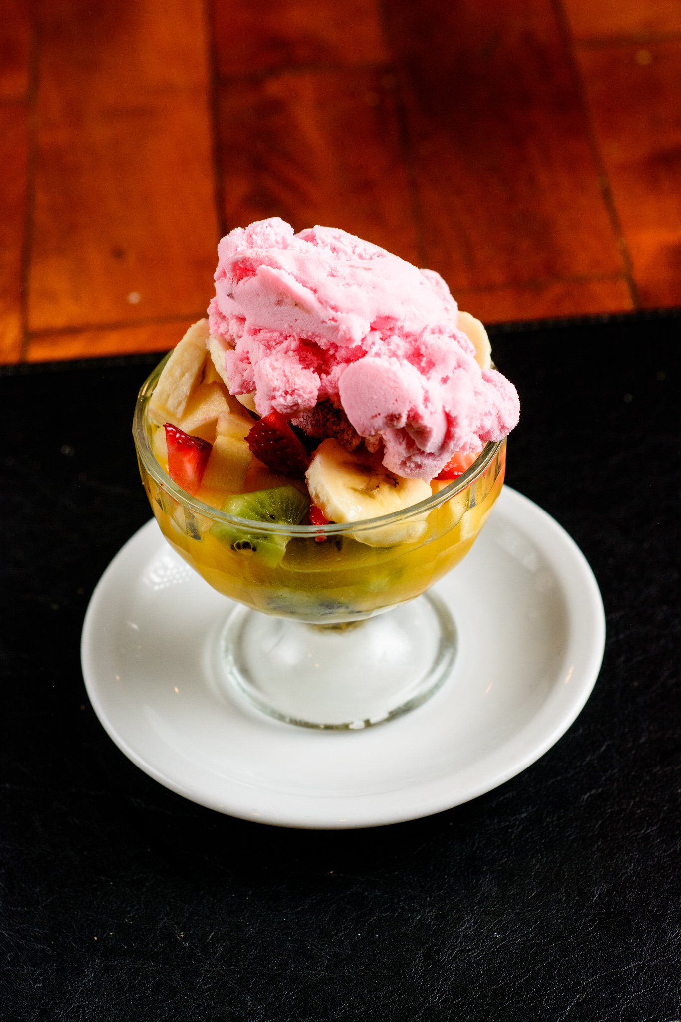 Ensalada de frutas con helado