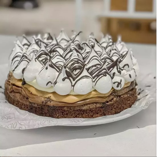 Brownie con merengue