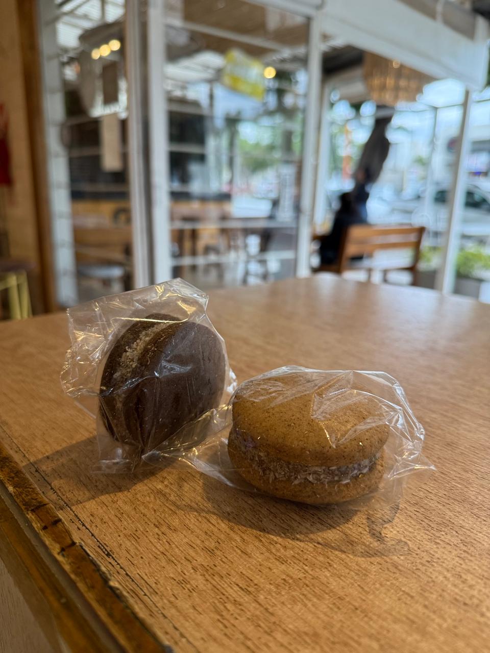 Alfajores de algarroba