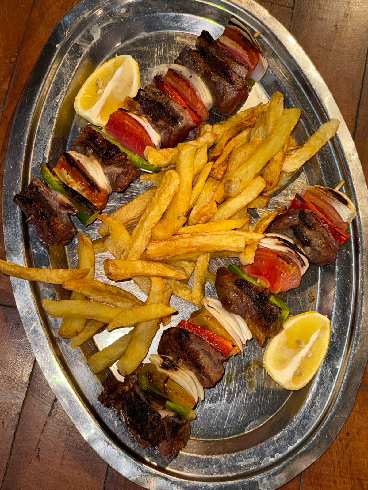 Brochettes de lomo